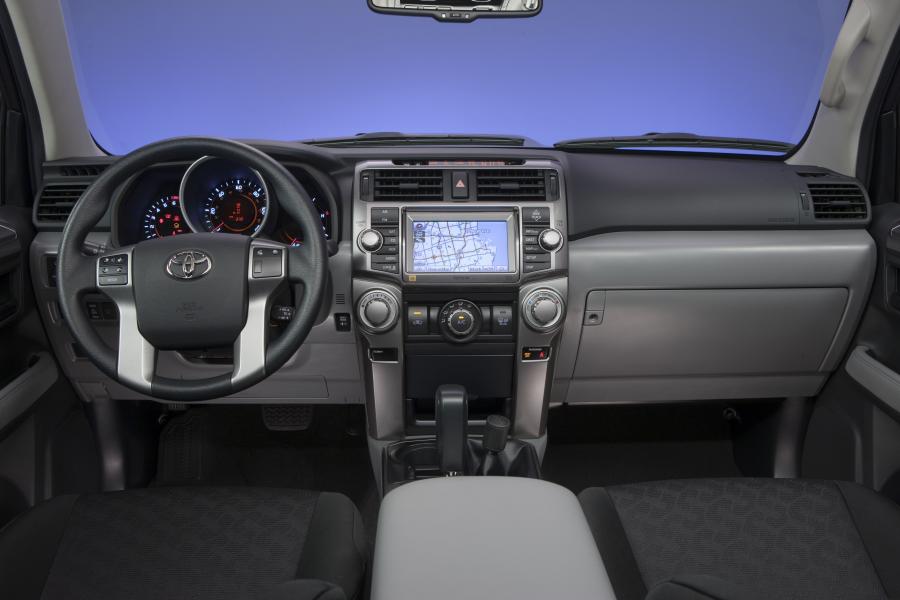  Toyota 4Runner Trail 2010 года  (фото 8 из 66)